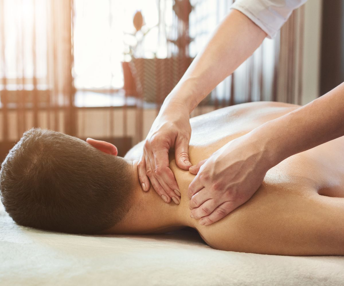 DDS bioelectrical stimulation, muscle recovery therapy, pain management, electrical stimulation treatment DDS bioelectrical stimulation therapy helping relieve muscle tension and improve circulation without invasive procedures.