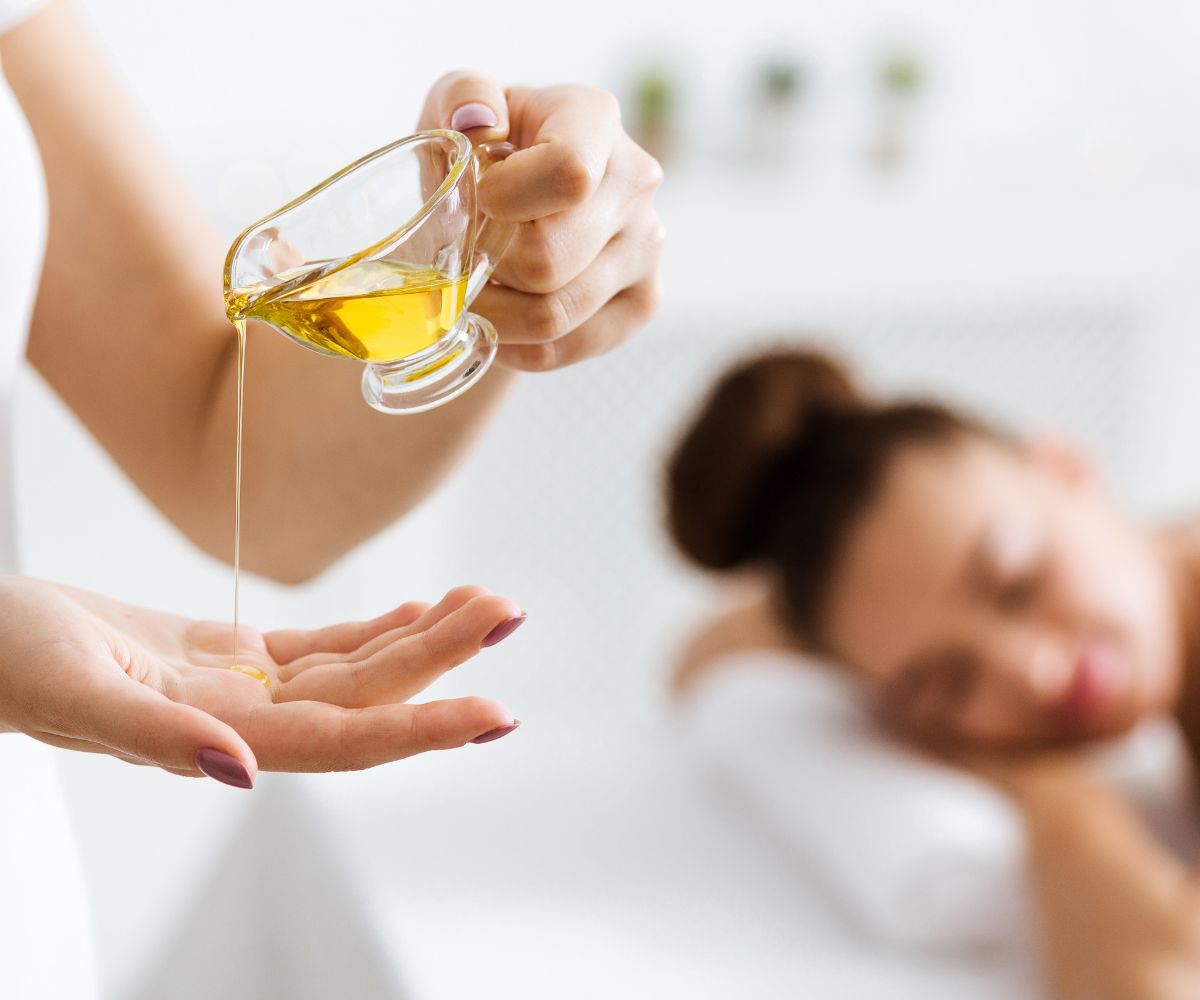 medical massage therapy, muscle relaxation, therapeutic massage, pain relief massage Professional medical massage therapy designed to reduce pain, release muscle tension, and enhance recovery.